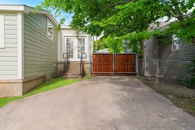 414 Avenue I, Dallas, TX 75203 - Photo 29