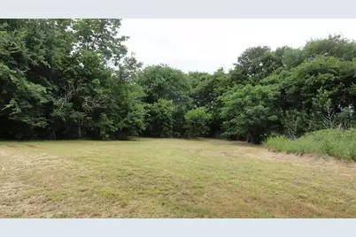 303 W College Street, Trenton, TX 75490 - Photo 15