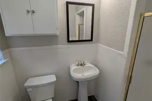 105 Dupont Cir, Fort Worth, TX 76134 - Photo 21