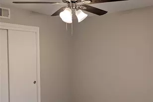 105 Dupont Cir, Fort Worth, TX 76134 - Photo 15