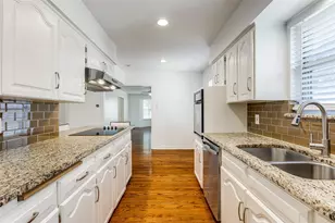 9610 Livenshire Dr, Dallas, TX 75238 - Photo 11