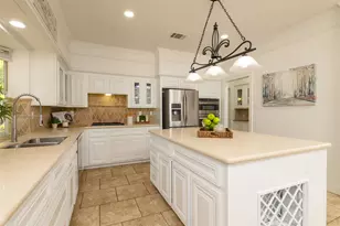 585 Oak Hill Dr, Southlake, TX 76092 - Photo 15