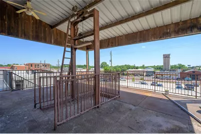 120 W Main Street, Denison, TX 75021 - Photo 21