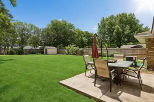 801 Broadway Ave, Euless, TX 76040 - Photo 21