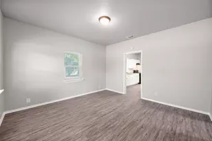 517 S 3rd St, Corsicana, TX 75110 - Photo 9