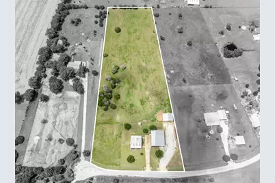 560 Meadow Lane, Crawford, TX 76638 - Photo 3