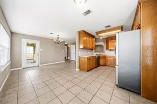 560 Meadow Ln, Crawford, TX 76638 - Photo 25