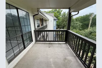 230 E 5th Street #303, Dallas, TX 75203 - Photo 9