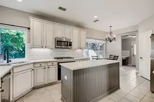 500 Lake Village Dr, McKinney, TX 75071 - Photo 11