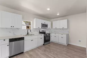 4318 Jamaica St, Dallas, TX 75210 - Photo 13
