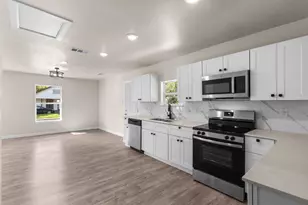 4318 Jamaica St, Dallas, TX 75210 - Photo 11
