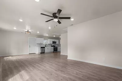 4318 Jamaica Street, Dallas, TX 75210 - Photo 9