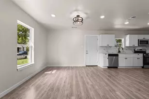 4318 Jamaica St, Dallas, TX 75210 - Photo 11