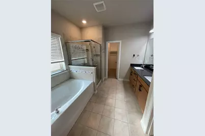 1924 Briar Hill Drive, Denton, TX 76207 - Photo 9