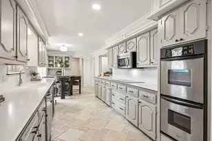 8716 Echo Valley Dr, Dallas, TX 75243 - Photo 15