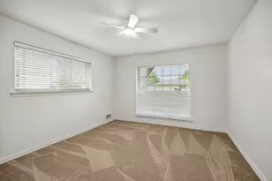 8716 Echo Valley Dr, Dallas, TX 75243 - Photo 19