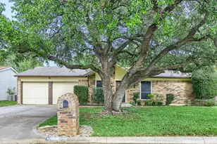 5901 Guildwood Dr, Arlington, TX 76017 - Photo 3