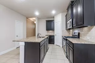 710 Teakwood Dr, Greenville, TX 75402 - Photo 7