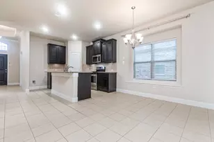 710 Teakwood Dr, Greenville, TX 75402 - Photo 9