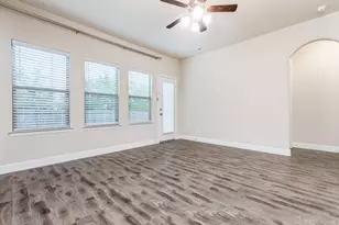 710 Teakwood Dr, Greenville, TX 75402 - Photo 11