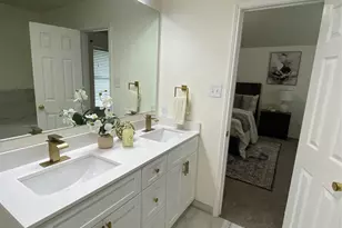 5534 Mandarin Way, Dallas, TX 75249 - Photo 29