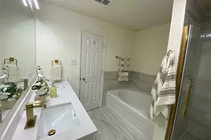 5534 Mandarin Way, Dallas, TX 75249 - Photo 29