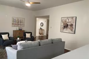 5534 Mandarin Way, Dallas, TX 75249 - Photo 9