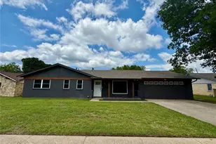 2021 Lexington Pl, Bedford, TX 76022 - Photo 1