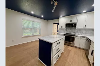 2021 Lexington Place, Bedford, TX 76022 - Photo 5