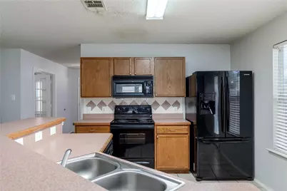 9804 Thomas Jefferson Drive, McKinney, TX 75072 - Photo 7