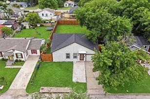 518 Royal Ave, Grand Prairie, TX 75051 - Photo 7
