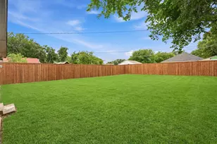 518 Royal Ave, Grand Prairie, TX 75051 - Photo 27