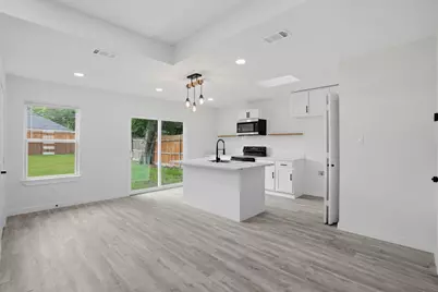 518 Royal Avenue, Grand Prairie, TX 75051 - Photo 17