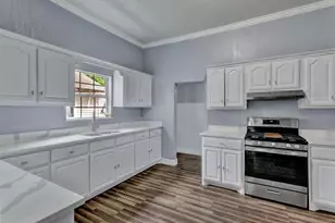 1811 Wesley St, Greenville, TX 75401 - Photo 7