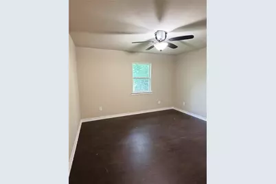 542 W Wilson Street, Cleburne, TX 76033 - Photo 11
