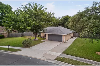 424 Ferenz Avenue, Crowley, TX 76036 - Photo 3