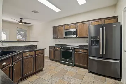 10610 Woodlands Trail, Rowlett, TX 75089 - Photo 11