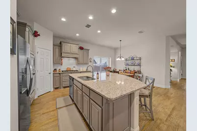 5729 Spirit Lake Drive, Fort Worth, TX 76179 - Photo 9