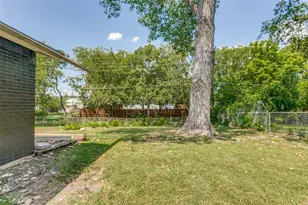 303 N Cottonwood Dr, Richardson, TX 75080 - Photo 25