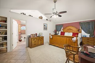 8912 Green Leaves Dr, Granbury, TX 76049 - Photo 13