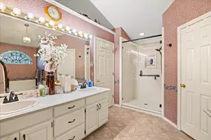 8912 Green Leaves Dr, Granbury, TX 76049 - Photo 21