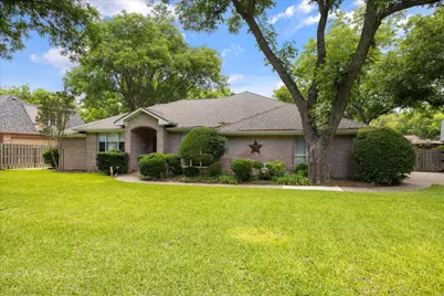 8912 Green Leaves Drive, Granbury, TX 76049 - Photo 37