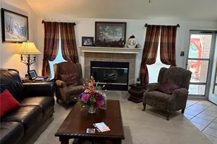 8912 Green Leaves Dr, Granbury, TX 76049 - Photo 5