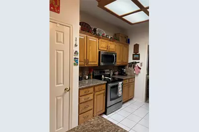 8912 Green Leaves Drive, Granbury, TX 76049 - Photo 11