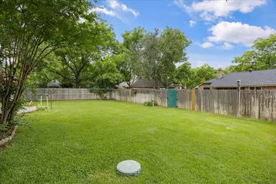 8912 Green Leaves Drive, Granbury, TX 76049 - Photo 31