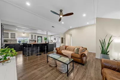 105 James Wesley Drive, Robinson, TX 76706 - Photo 7