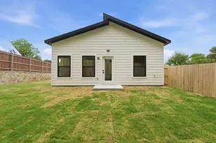 2703 Brazos River Dr, Granbury, TX 76048 - Photo 35