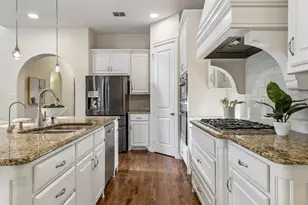 349 Hill Creek Ln, Grapevine, TX 76051 - Photo 9