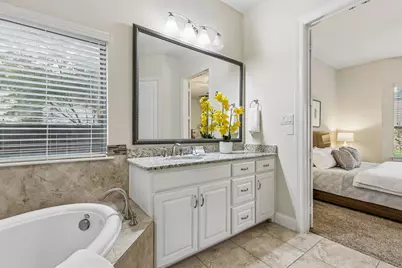 349 Hill Creek Lane, Grapevine, TX 76051 - Photo 17