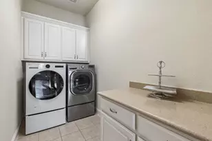 349 Hill Creek Ln, Grapevine, TX 76051 - Photo 31